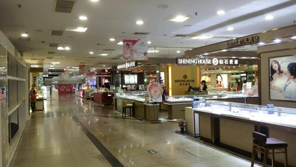 商場活動應(yīng)該如何做推廣策劃？